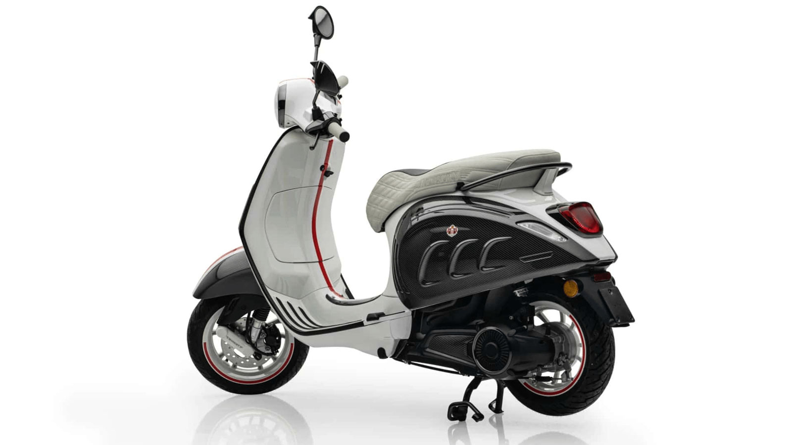 Vespa Elettrica “Monaco Edition” με carbon εξαρτήματα