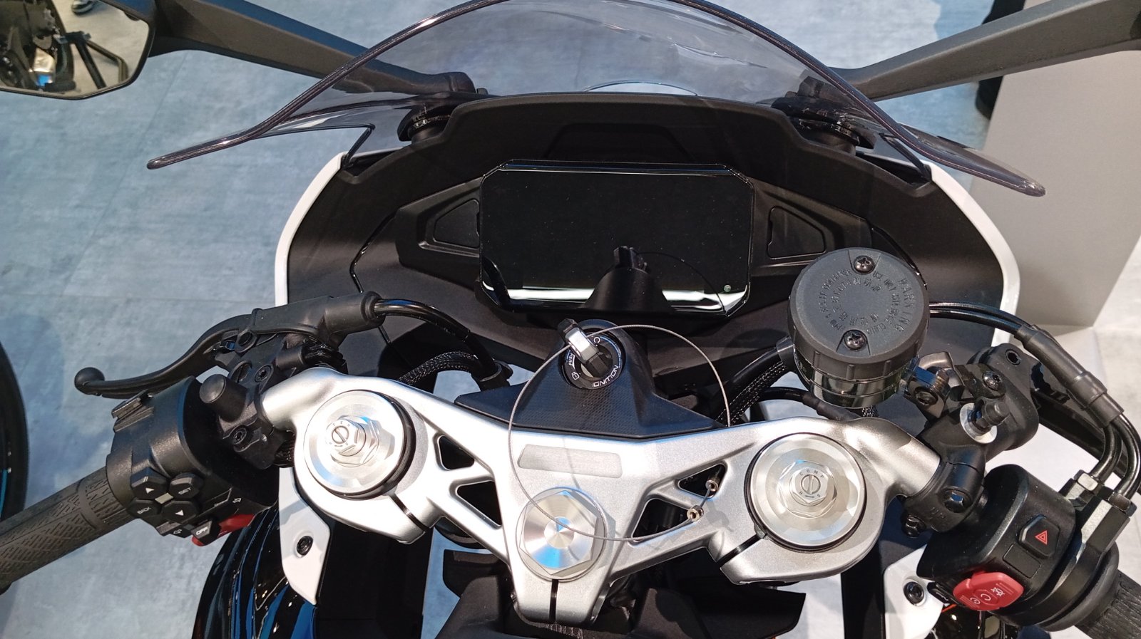 EICMA 2024: CFMOTO 675SR-R