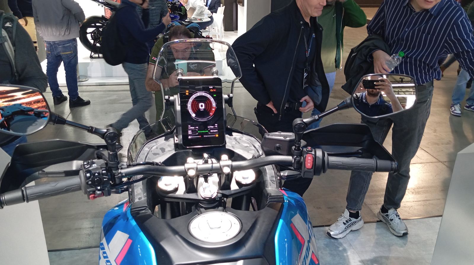 EICMA 2024: CFMOTO 800MT-X