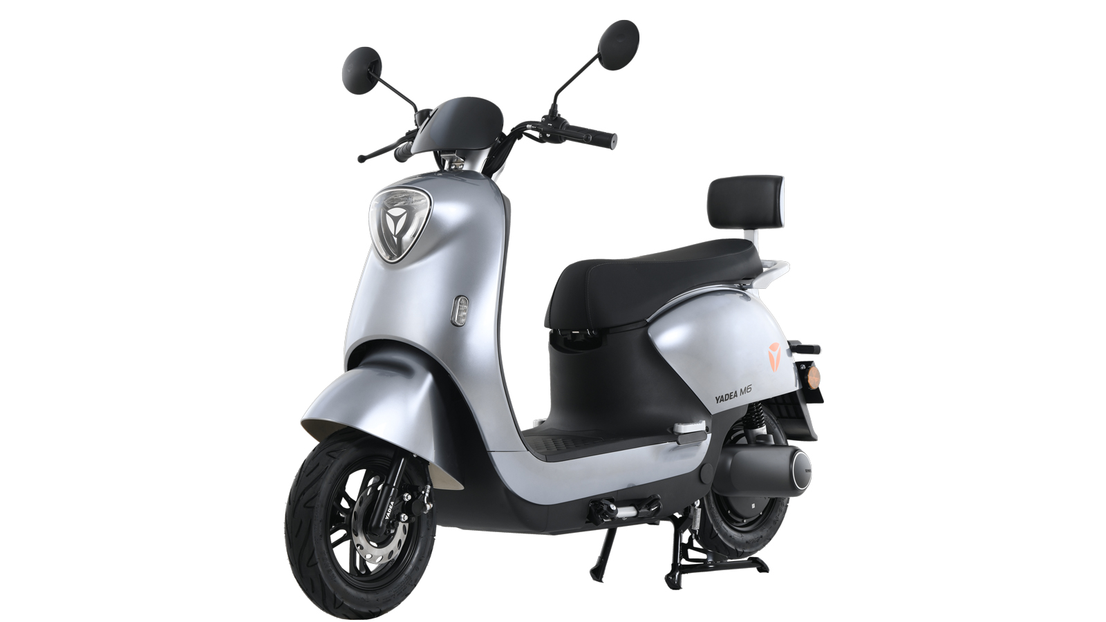 Yadea M6: Με χώρο αποθήκευσης για κράνος και αυτονομία 55 χλμ