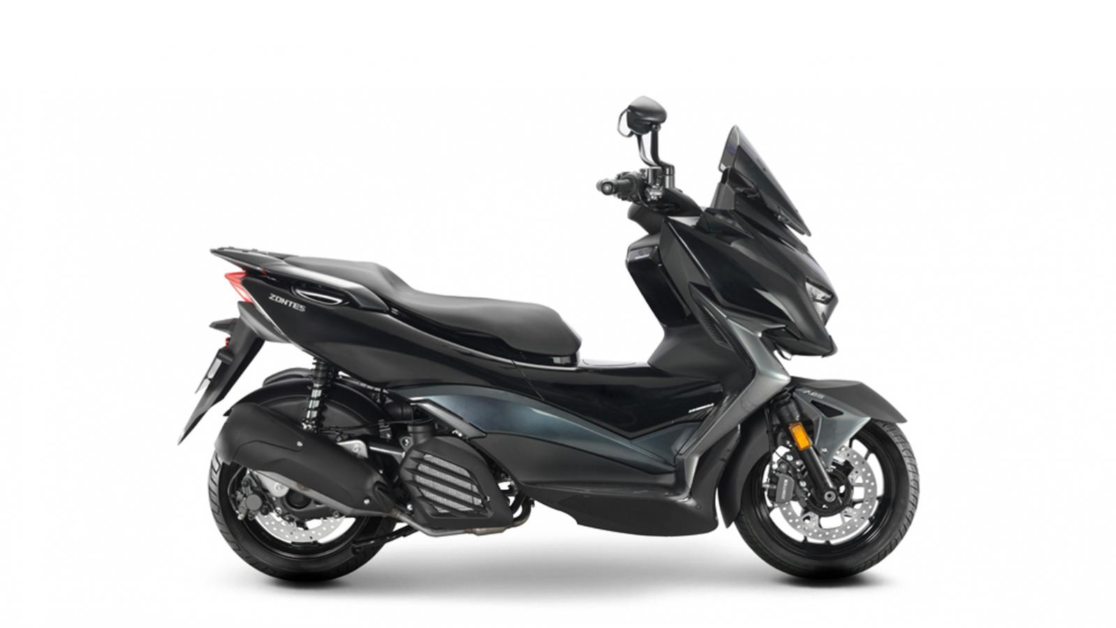 Zontes M125: Πρακτικό και πλήρως εξοπλισμένο με χώρο για full-face και ηλεκτρικά ρυθμιζόμενη ζελατίνα