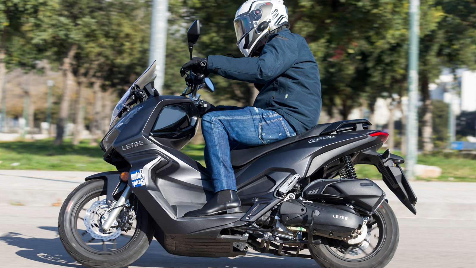 Δίτροχος, 125αρης εργάτης, ο οποίος διψάει να διεκπεραιώνει καθημερινά δρομολόγια ζητώντας τα ελάχιστα σε καύσιμο και συντήρηση.