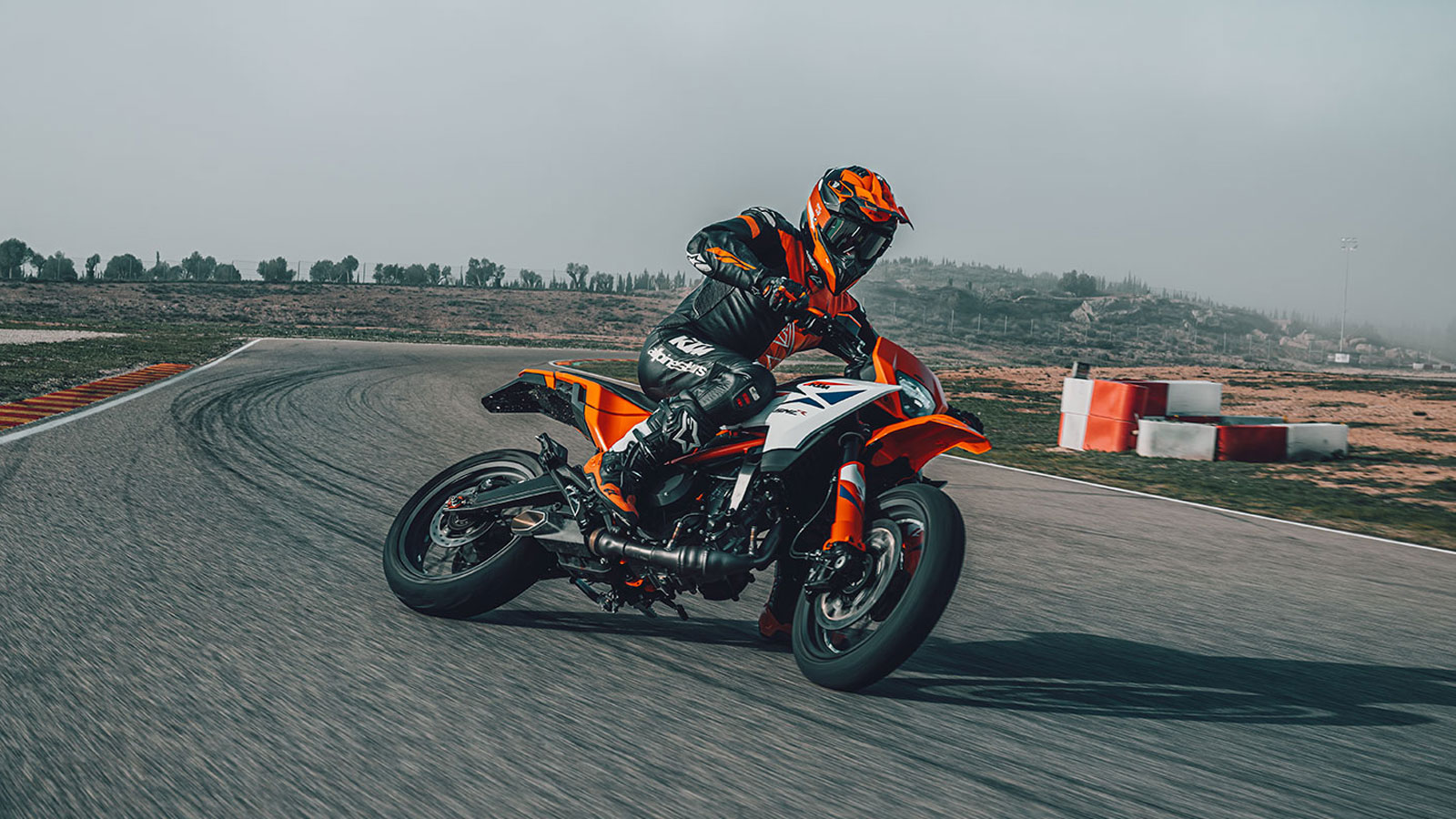 KTM 390 SMC R: Αυθεντικό Α2 supermoto με 45 άλογα στα 161 κιλά