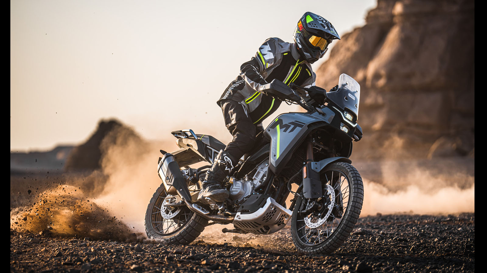 Test Ride CFMOTO 450MT στα καταστήματα Moto Saltas