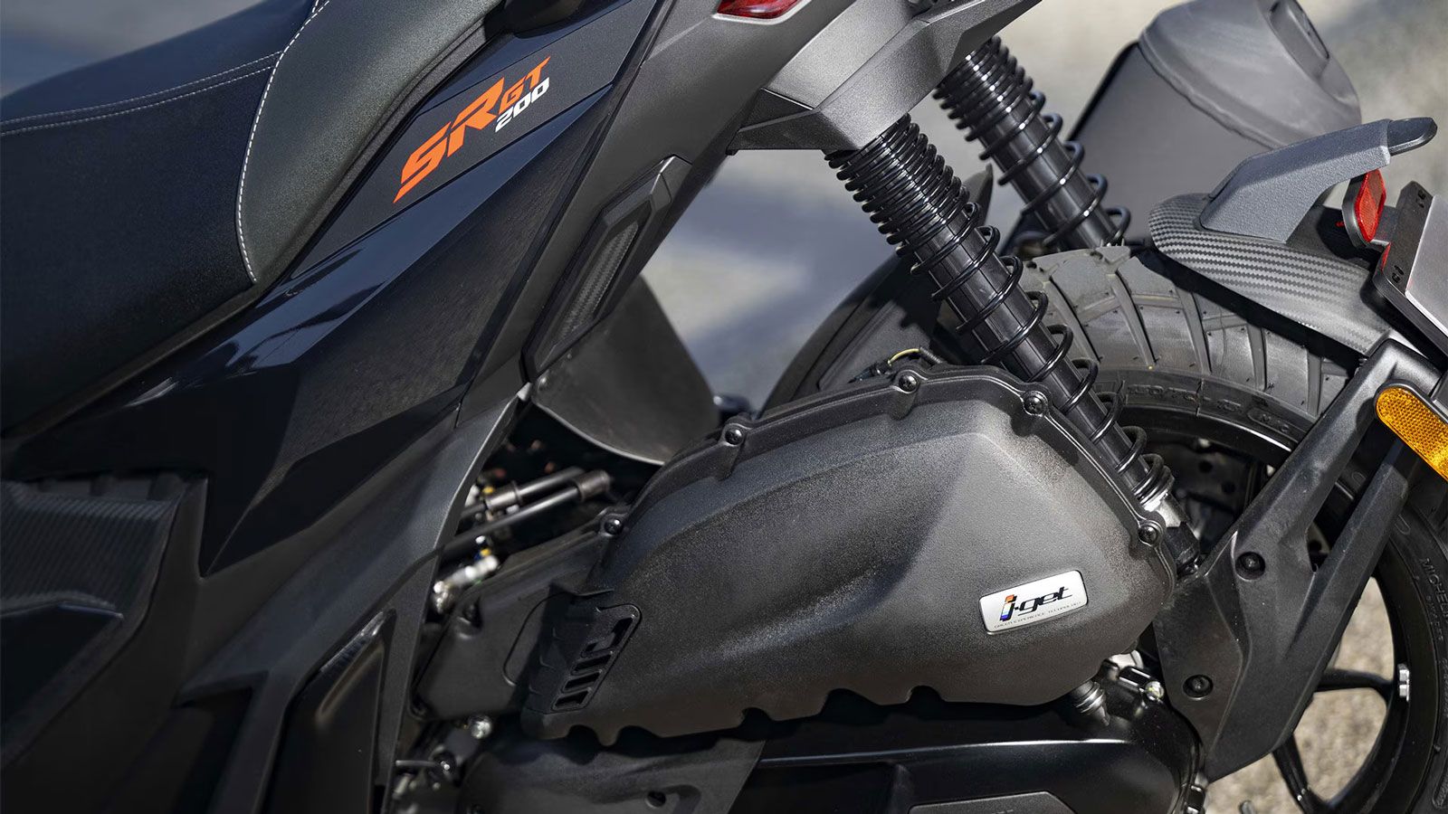 Τα SR GT  scooter της Aprilia με έκπτωση εώς 700 ευρώ 