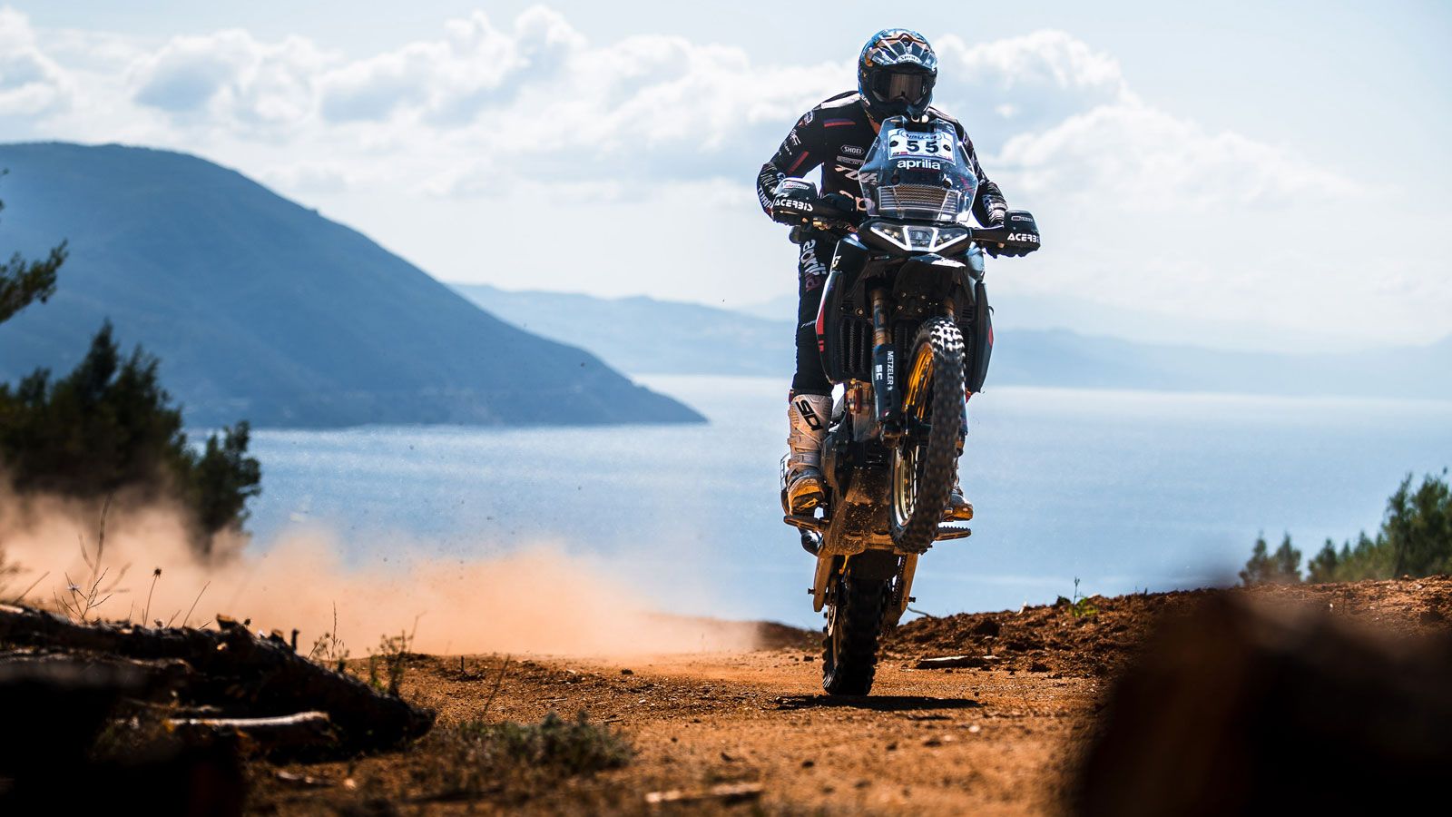 Η επιτυχία της ομάδας έρχεται για δεύτερη συνεχόμενη χρονιά, αποδεικνύοντας πως η Aprilia Tuareg 660 Rally δεν είναι μόνο αξιόπιστη αλλά και απόλυτα α