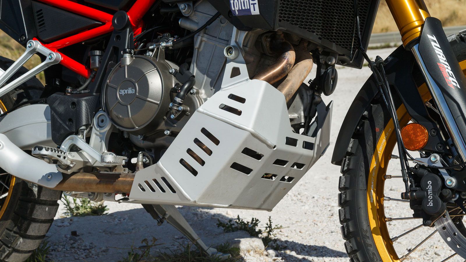 Προστατευτική ποδιά κινητήρα.