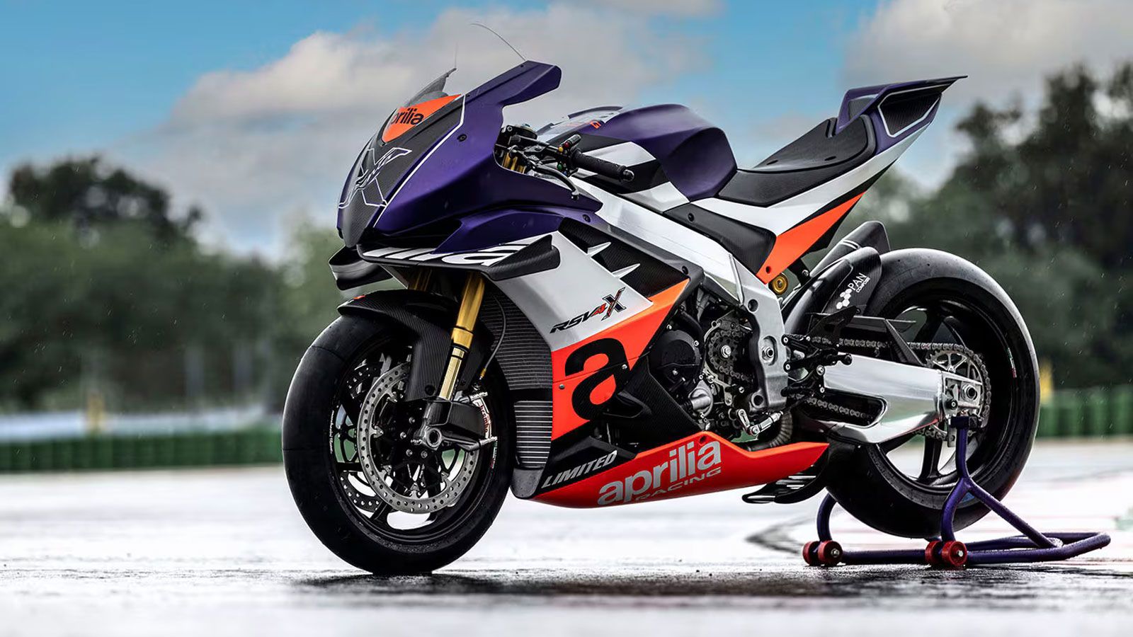 Αν η XGP βασιστεί και πάλι στο RSV4, μπορούμε να περιμένουμε χειροποίητη έκδοση του V4 κινητήρα της εταιρείας, πιθανόν με βελτιώσεις που προέρχονται α