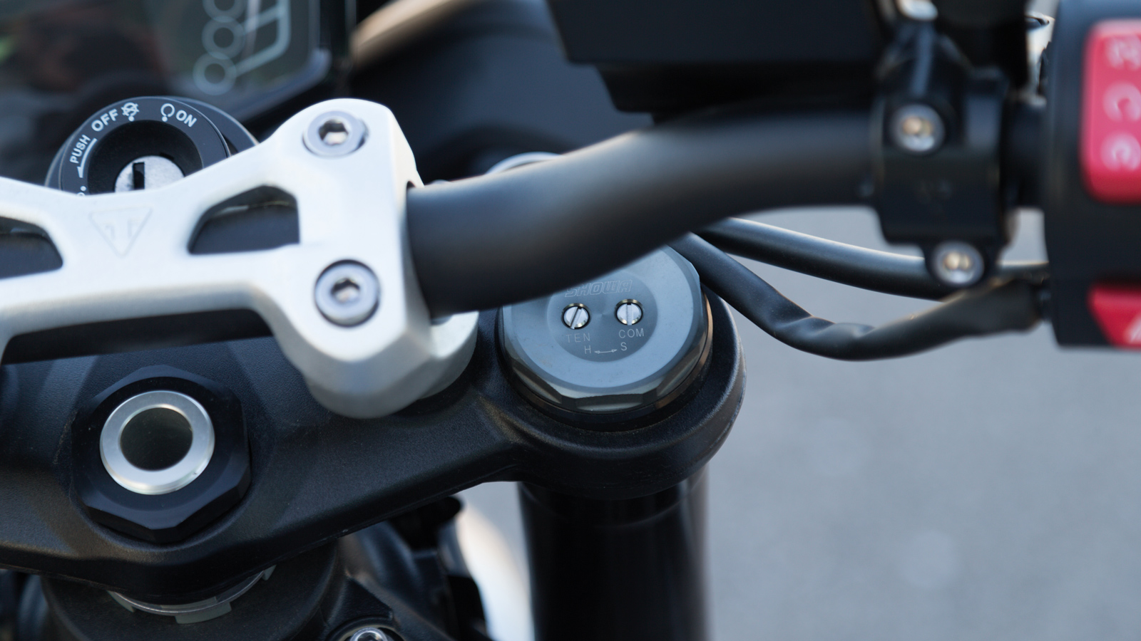 Οι ρυθμίσεις των μπροστινών αναρτήσεων.