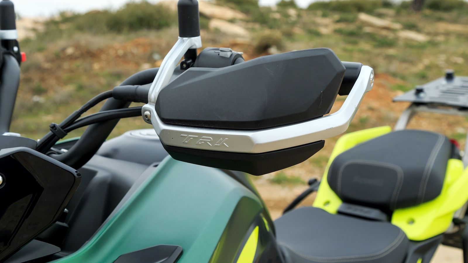 Μεταλλικές χούφτες.