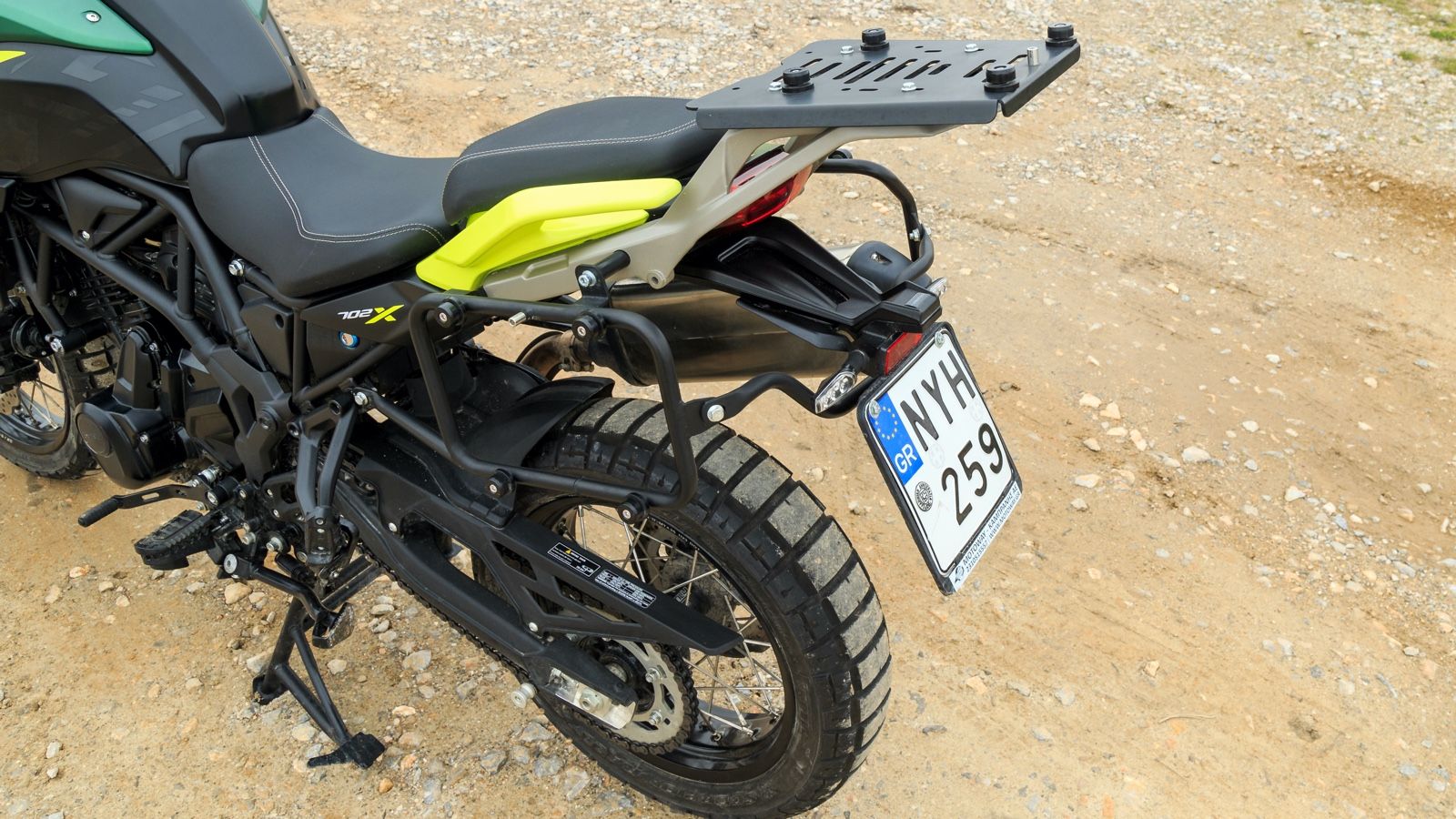 Μεγάλες χειρολαβές συνεπιβάτη.