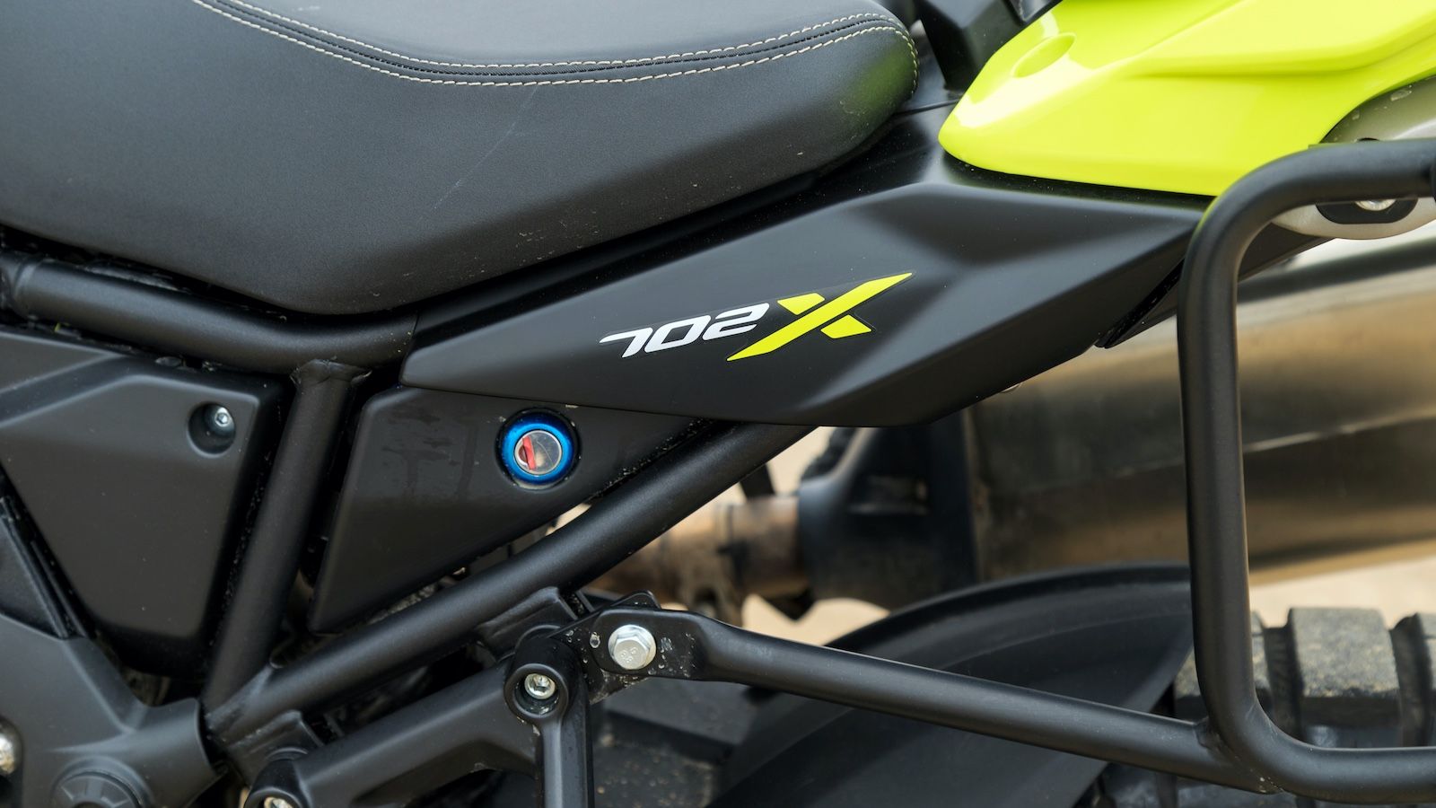 Ατσάλινο πλαίσιο, εκτεθειμένο στο βλέμμα.