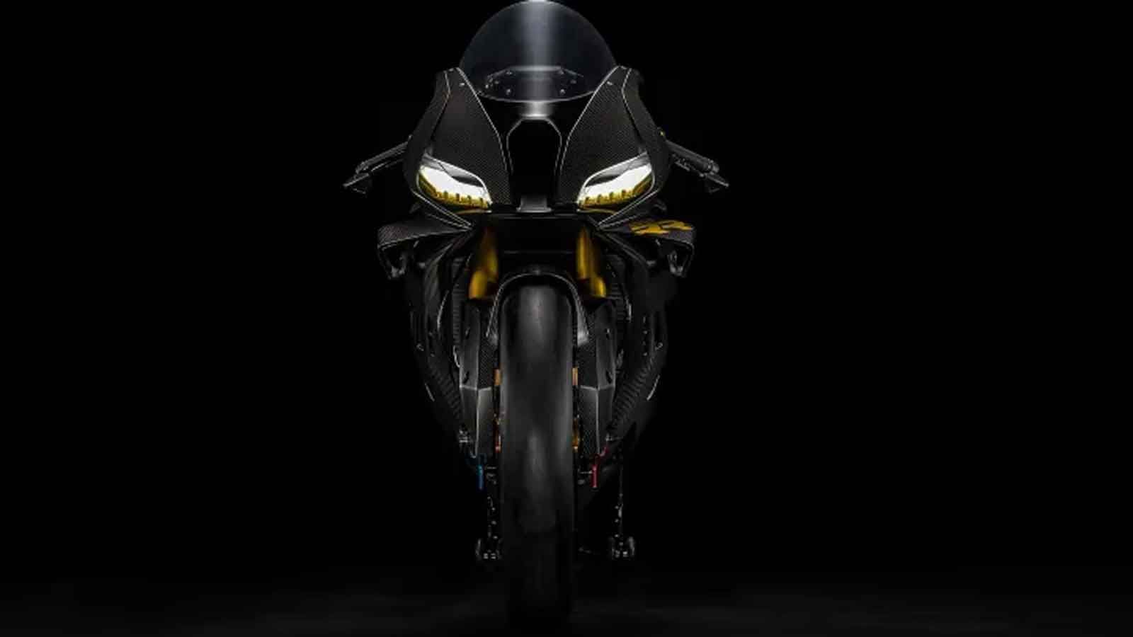 Το Concept διαθέτει επίσης ηλεκτρονικά ίδια με του εργοστασιακού WSBK μοντέλου, με πλήρη διαχείριση του κινητήρα, traction control και πολλαπλές επιλο