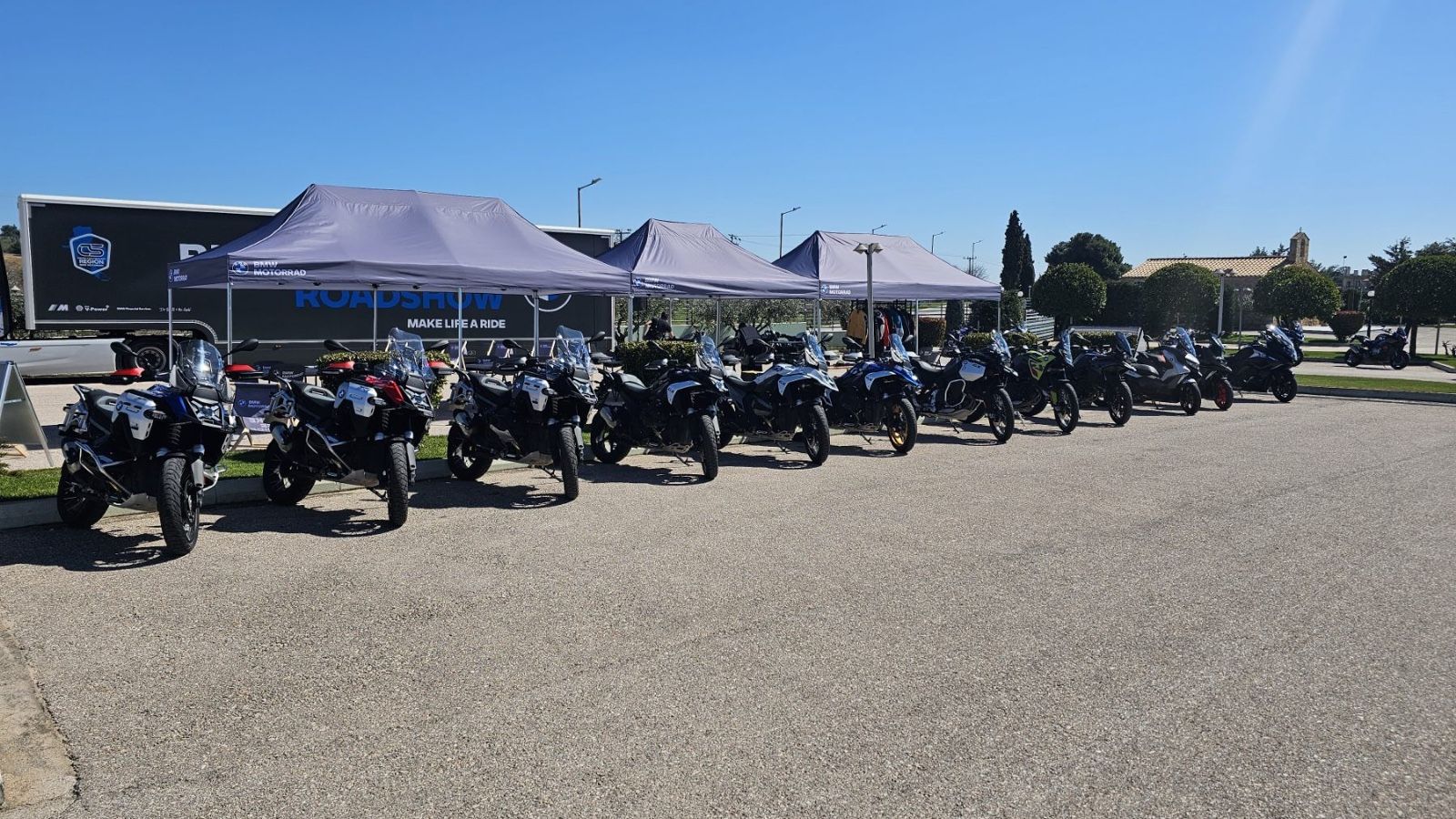 Το Moto Τρίτη στο BMW Motorrad Roadshow 2025 στο Καπανδρίτι 