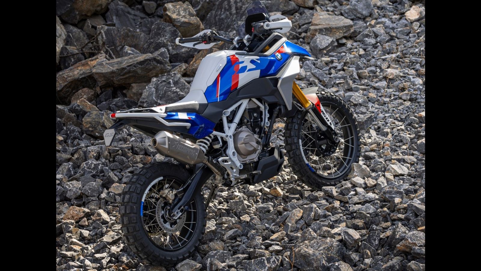 BMW F 450 GS: Νέο μοντέλο, μπαίνει στα χώματα με χαμηλό βάρος και 48 ίππους