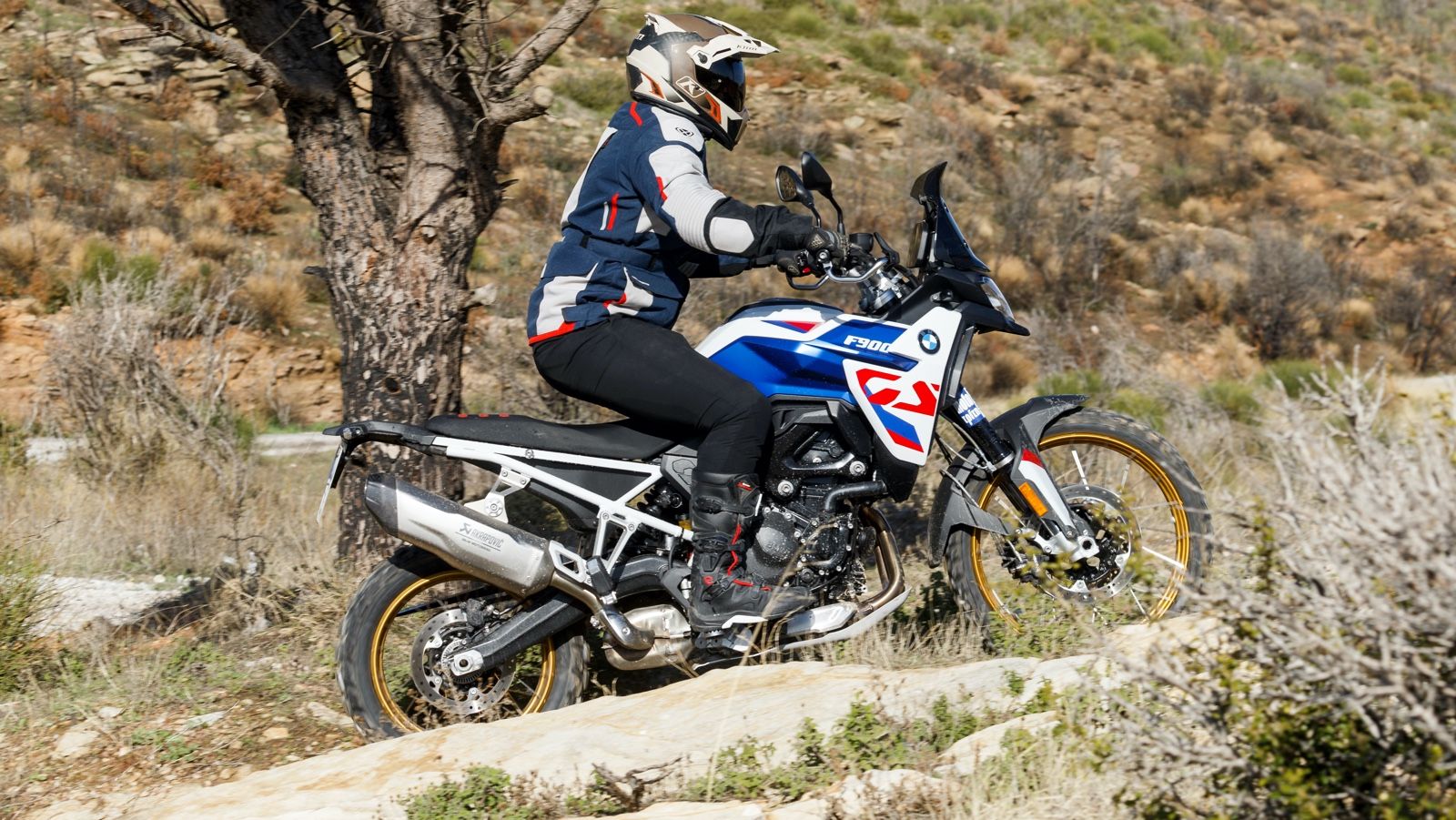BMW F900 GS