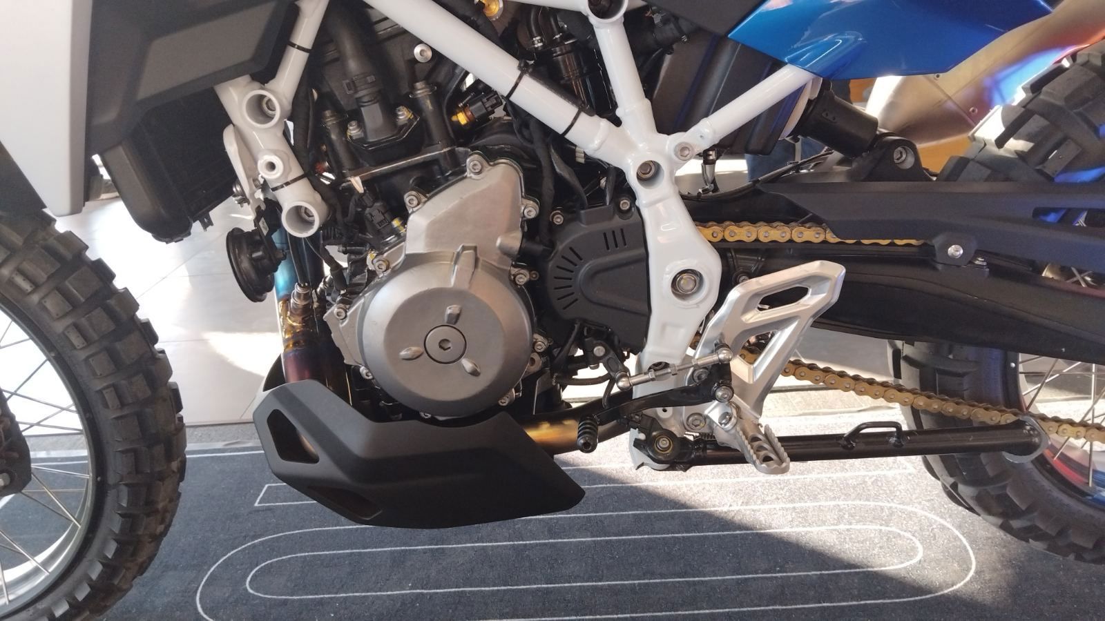 Ο νέος δικύλινδρος κινητήρας έχει εξελιχθεί αποκλειστικά από την BMW στη Γερμανία