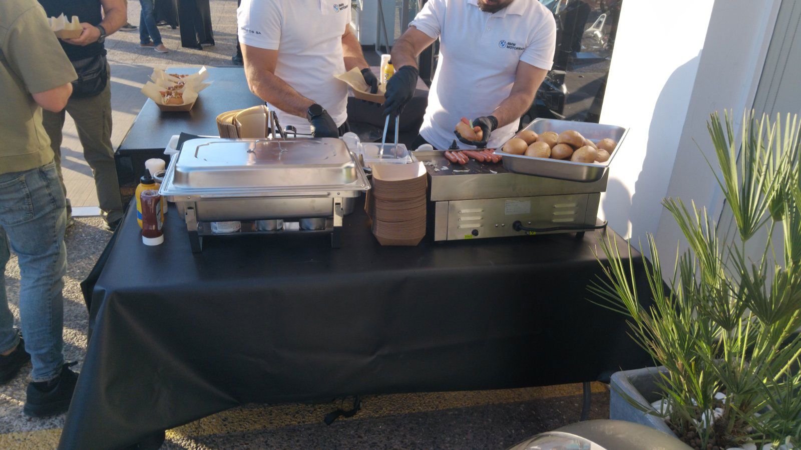 Η εκδήλωση πλαισιώθηκε από catering 