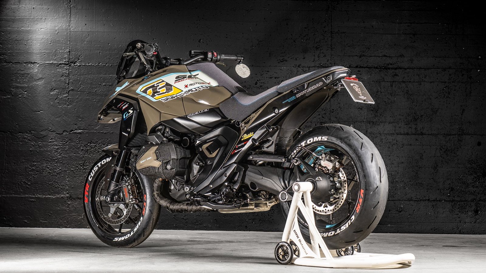 BMW R1300GS: Eλαφρύτερη και carbon, σαν ελβετικός σουγιάς