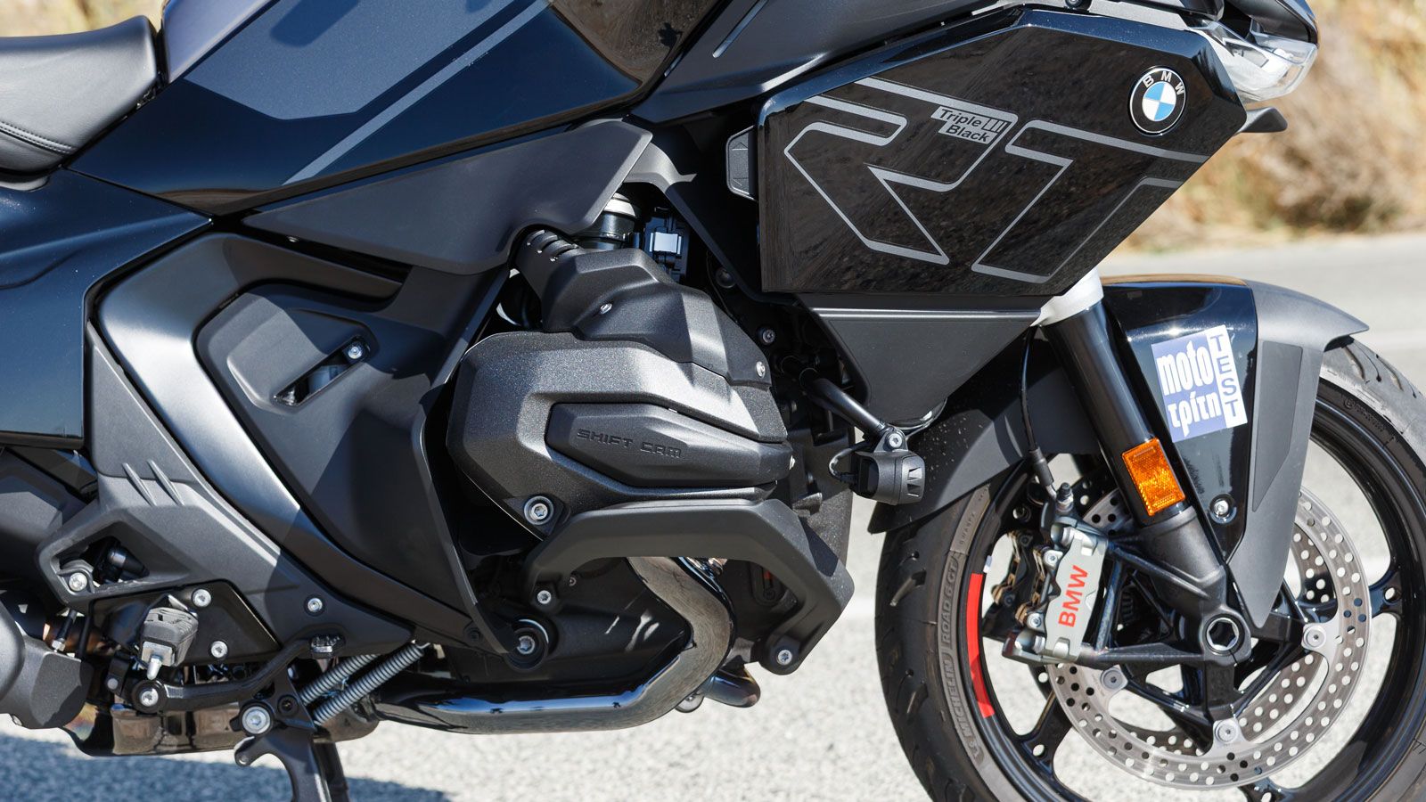 Η χωρητικότητα των 1300κ.εκ επετεύχθη με μεγαλύτερη διάμετρο κυλίνδρου 106,5mm και ελαφρώς μικρότερη διαδρομή εμβόλων στα 73mm, ενώ και ο λόγος συμπίε