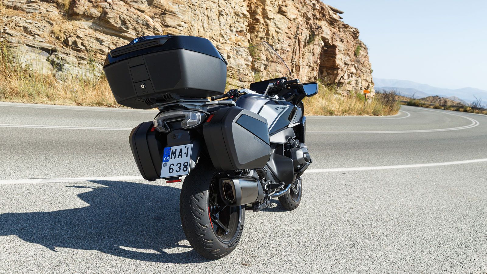 άθε κομμάτι, κάθε εξάρτημα, κάθε πινελιά βαφής αποτελούν ωδή στην πολυτέλεια με υψηλά πρότυπα κατασκευής και συνιστούν μια premium κατασκευή που ξεχωρ