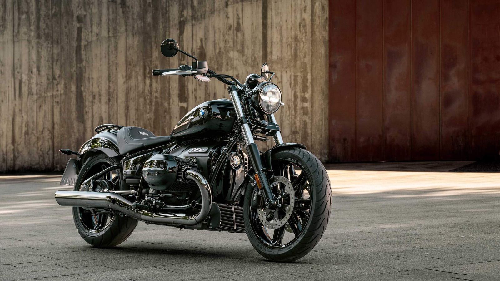 BMW R18 2025: Πιο πλούσια και με ροπή «φορτηγού»