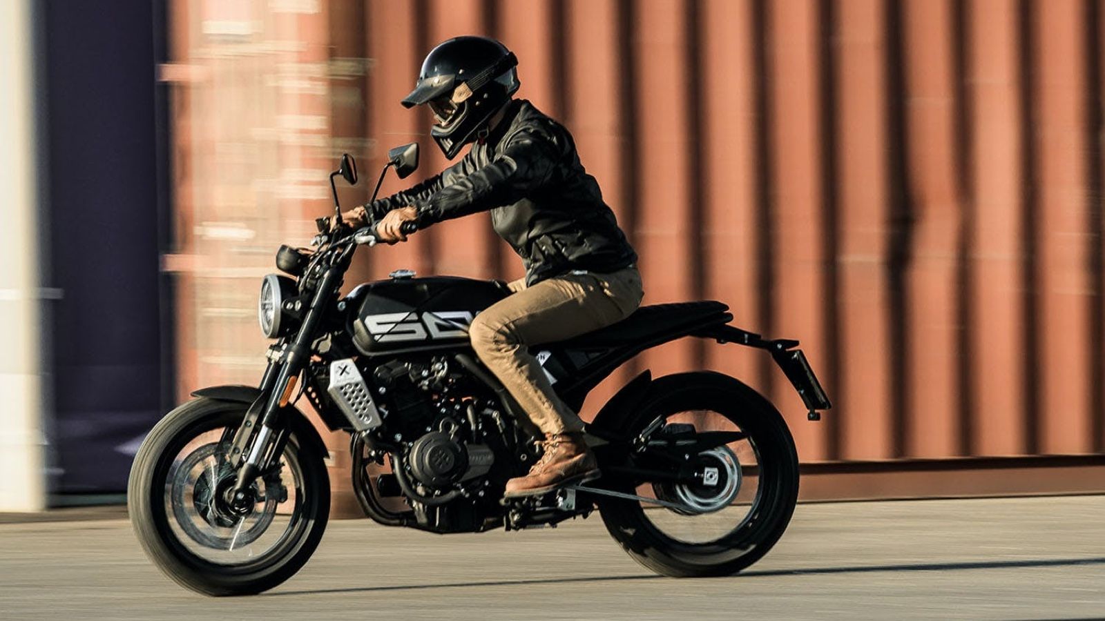 Brixton Crossfire 500X: Σε νέα, μειωμένη τιμή με έκπτωση 650 ευρώ