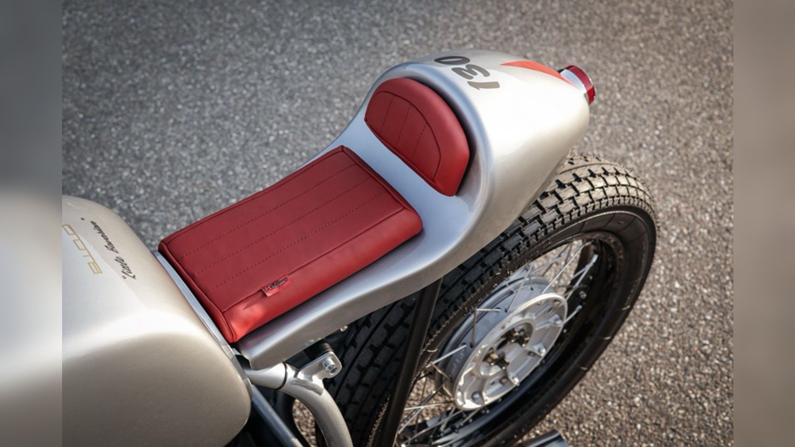 Little Bavarian: Πάντρεμα μιας BMW cafe racer και μιας Porsche 550 Spyder
