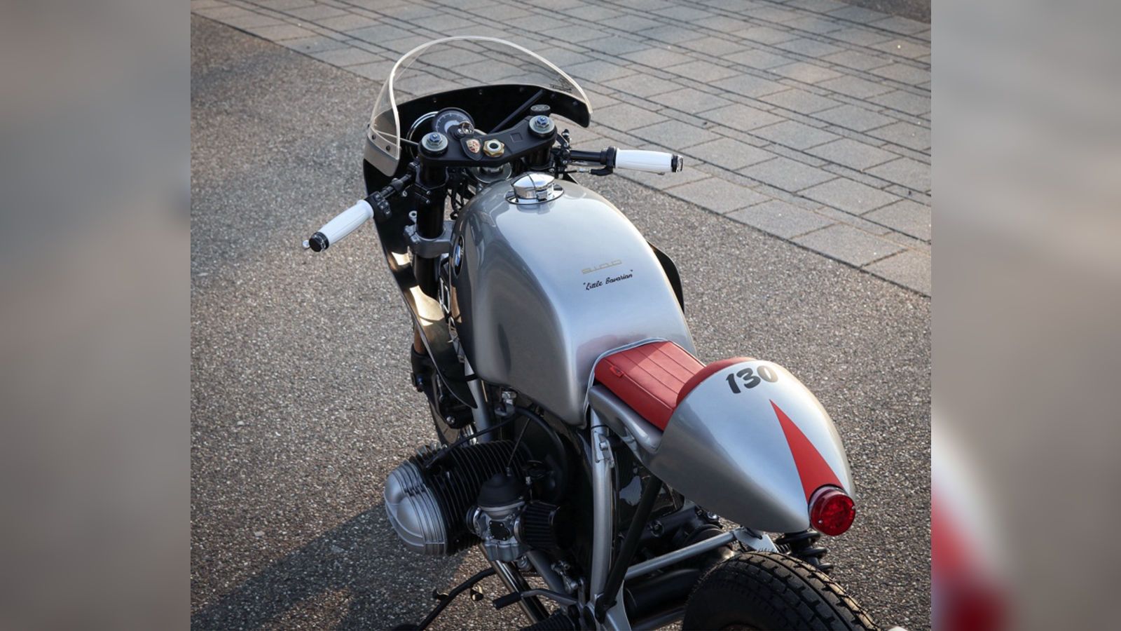 Little Bavarian: Πάντρεμα μιας BMW cafe racer και μιας Porsche 550 Spyder