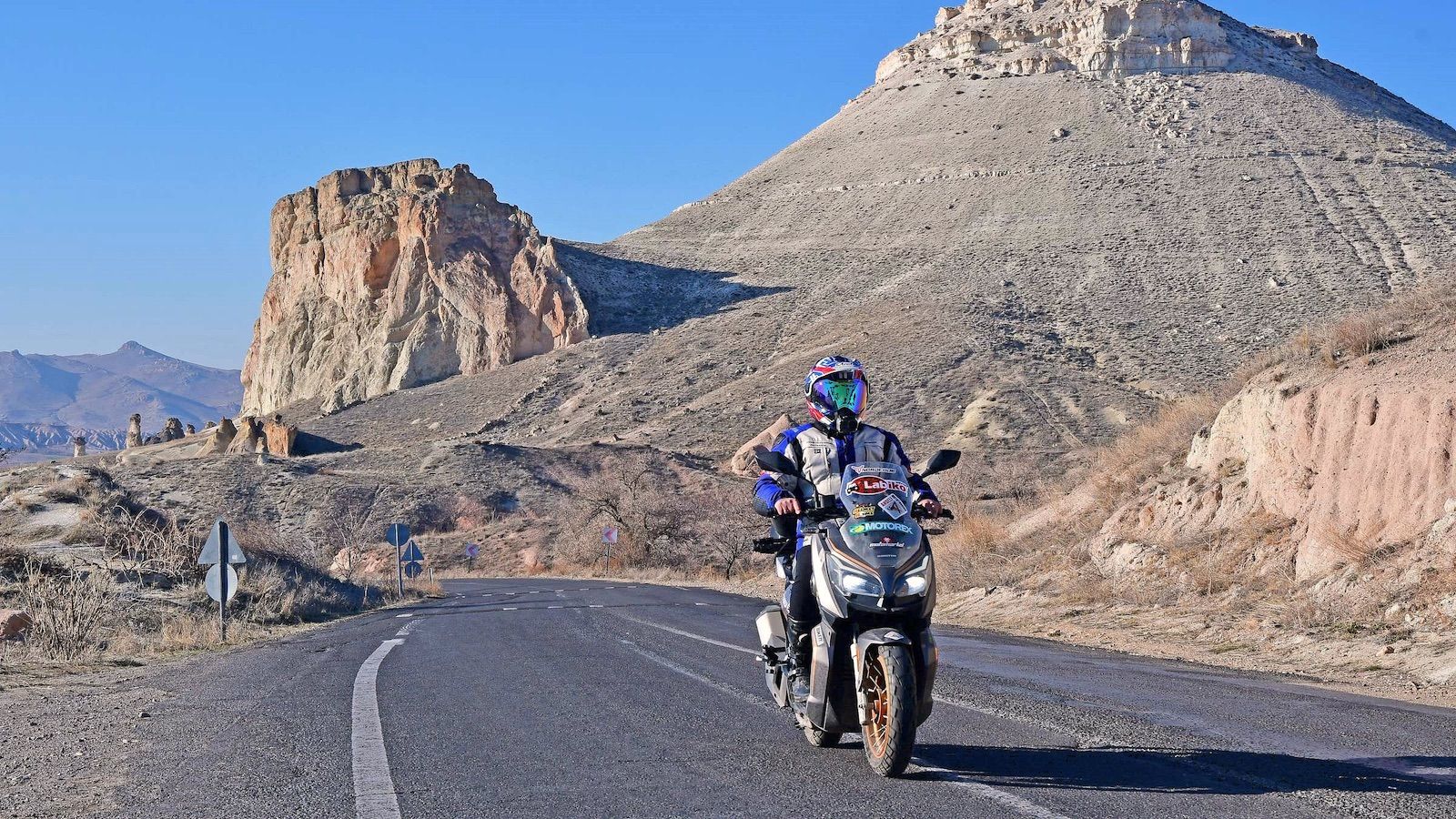 Το QJMOTOR ATR 125 στις ερήμους της Καππαδοκίας