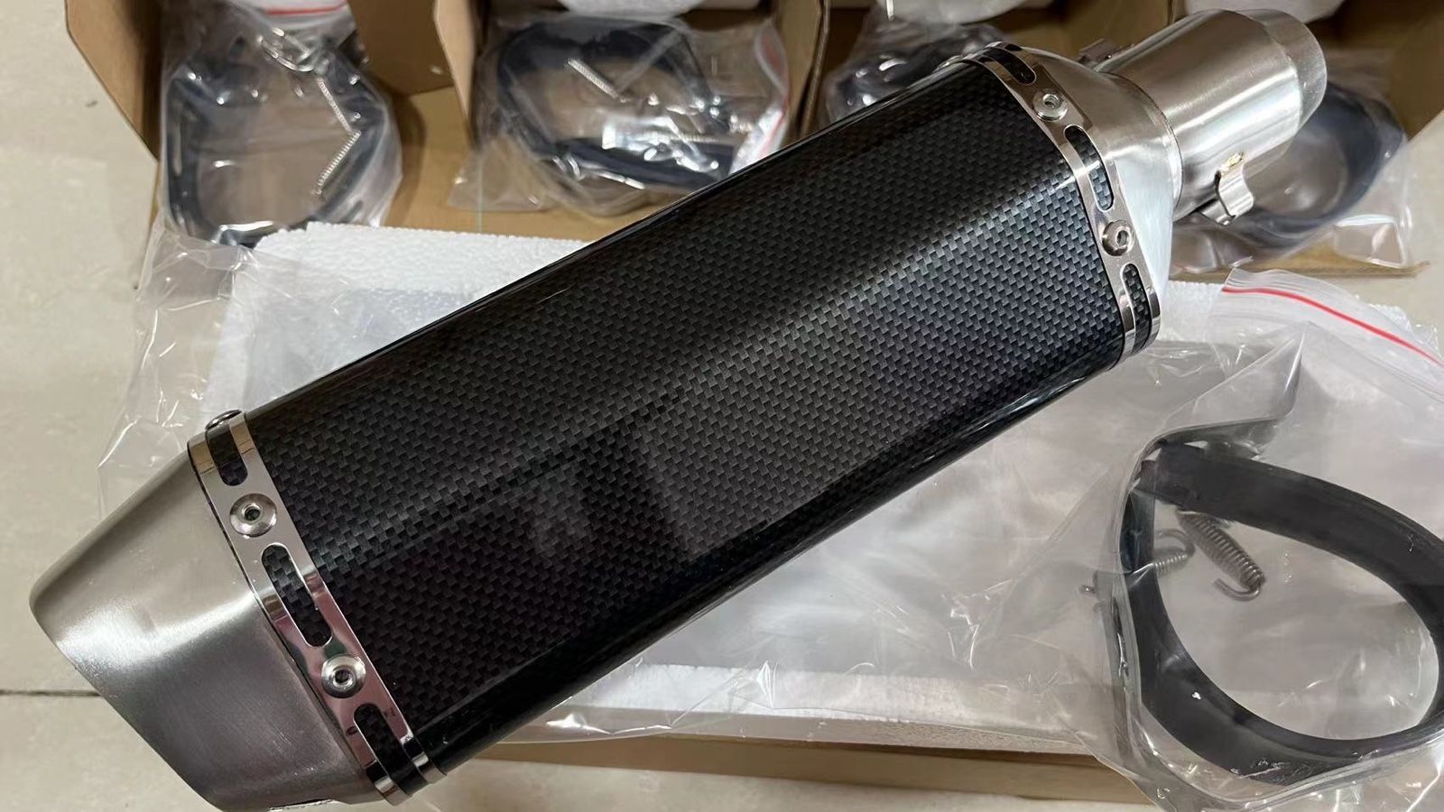 Ανθρακονήματα: Στο τσακ τα σώσαμε (προς το παρόν)