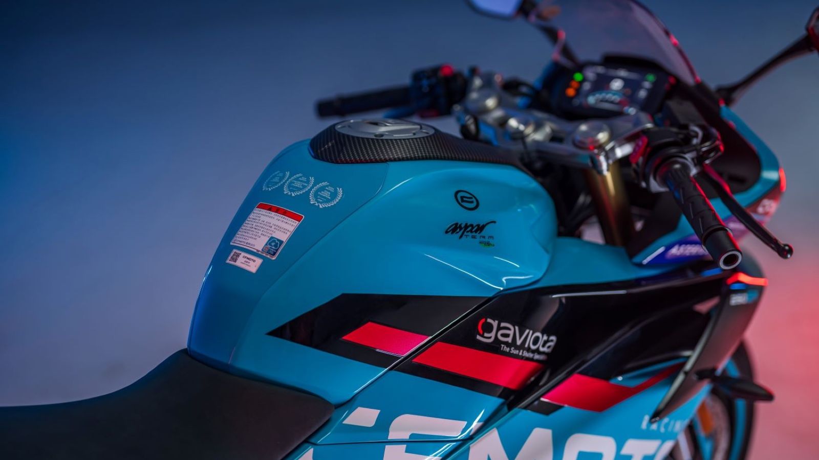 Η CFMOTO γιορτάζει την επιτυχία της στο Moto3 με την 450SR S Team Aspar Limited Edition