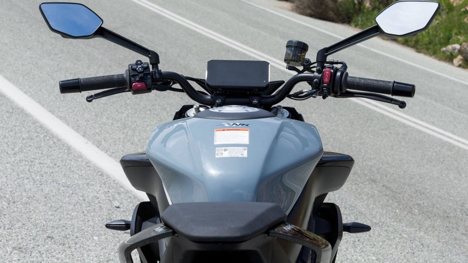 Η θέση οδήγησής του είναι αρκετά φιλική και θα εξυπηρετήσει ακόμη και στην καθημερινότητα.