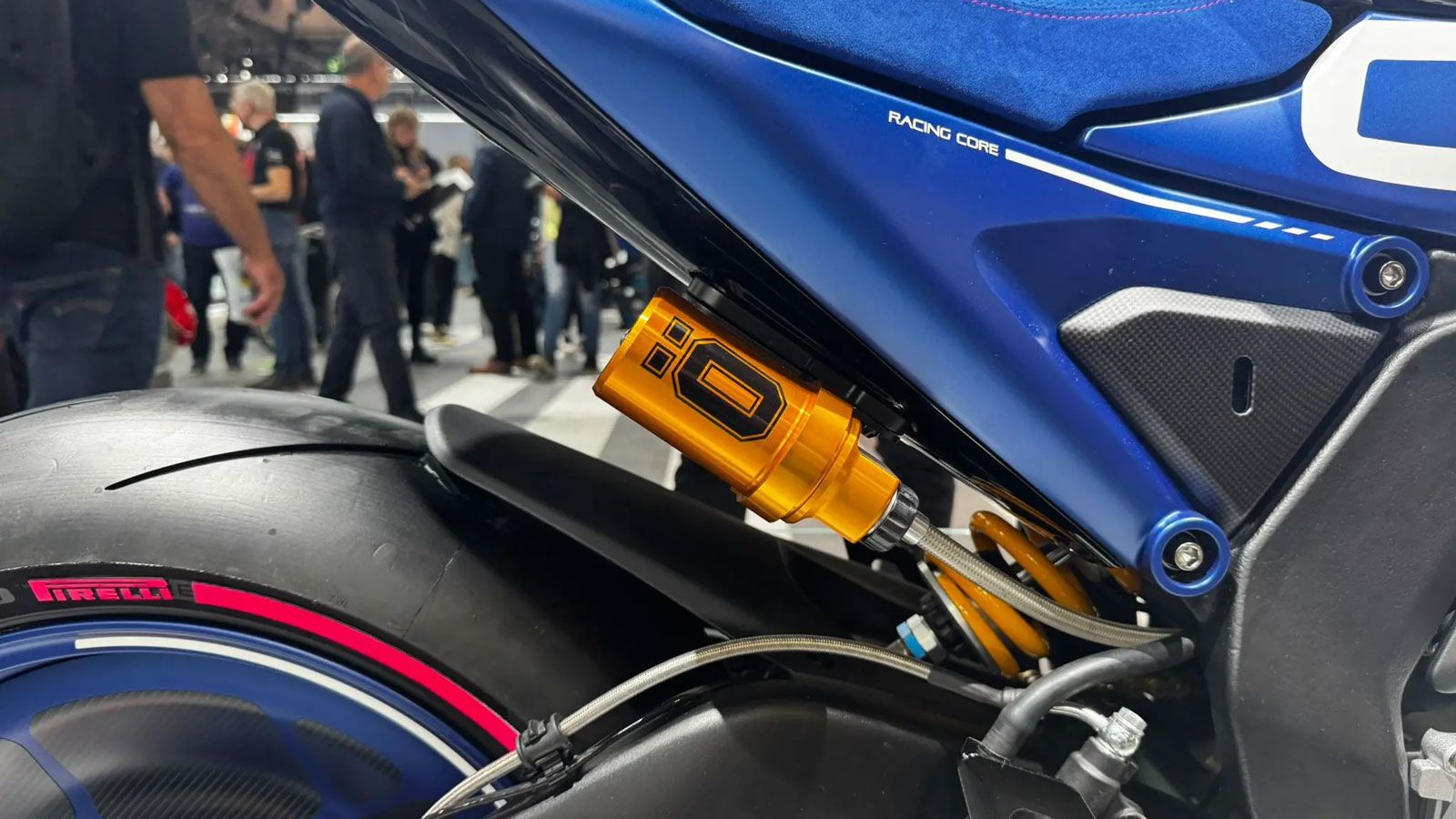 EICMA 2025 - CFMoto 675NK GP: Με αναρτήσεις Ohlins, φρένα Brembo και αναβαθμισμένο κινητήρα