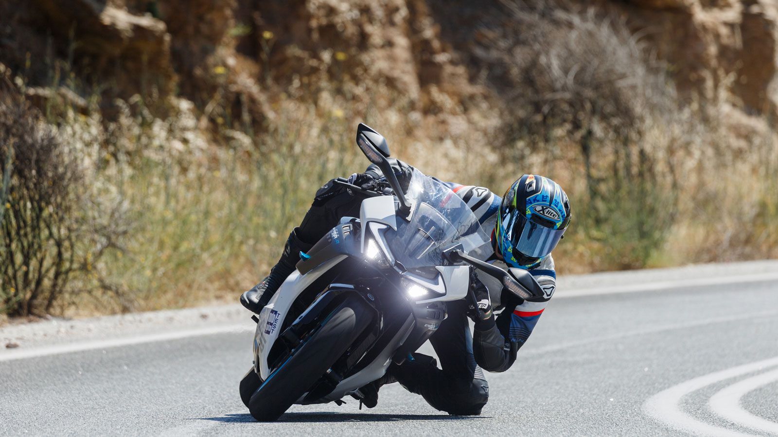 Η CFMOTO είναι μία εταιρεία που εξελίσσεται με ραγδαίους ρυθμούς, φέρνοντας συνεχώς νέα μοντέλα που πετυχαίνουν να καλύπτουν τις ανάγκες των δικυκλιστ