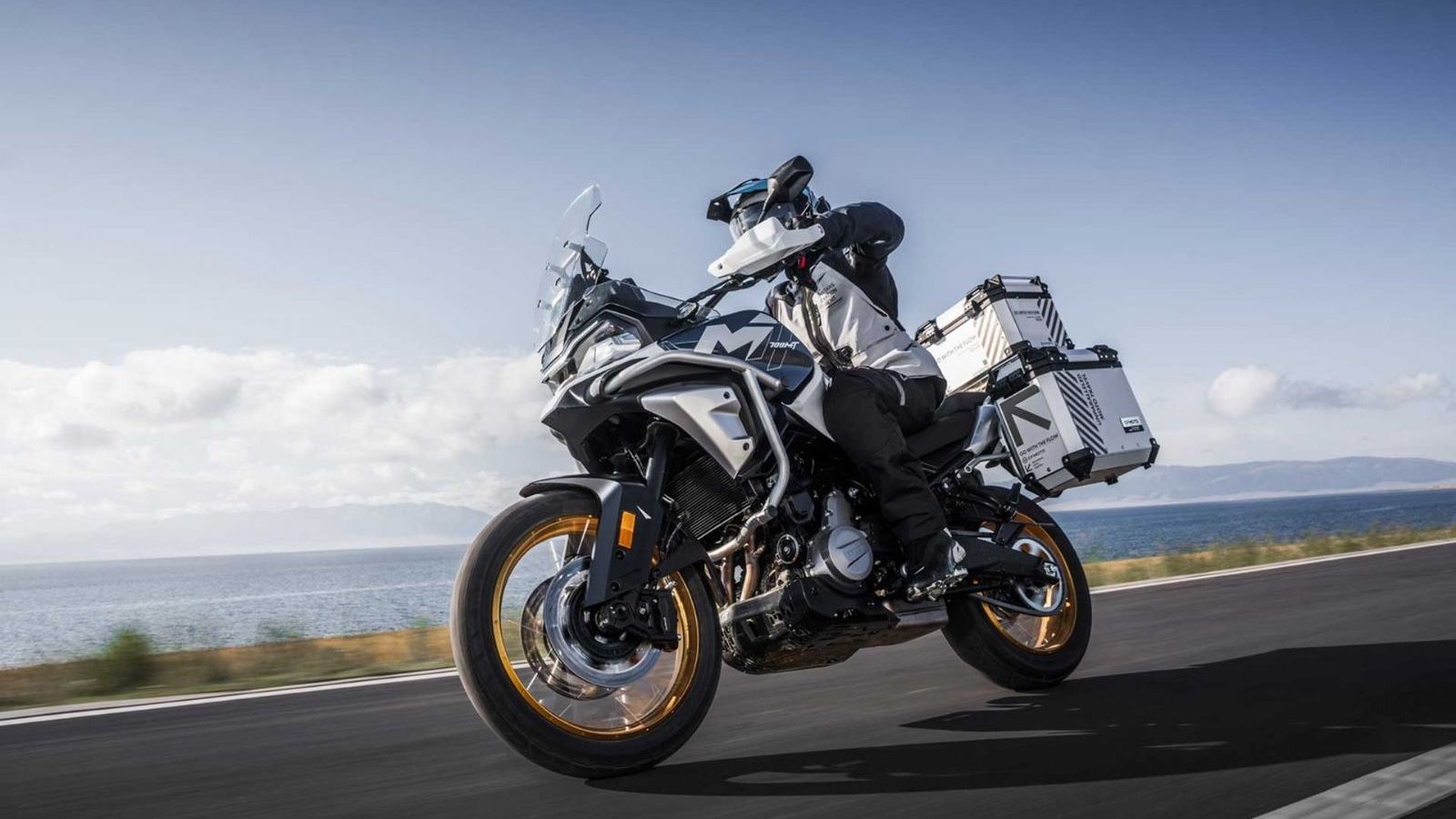 CFMOTO 700 MT 2025: Εξωτερική μεταμόρφωση και Euro 5+ με περισσότερη ιπποδύναμη