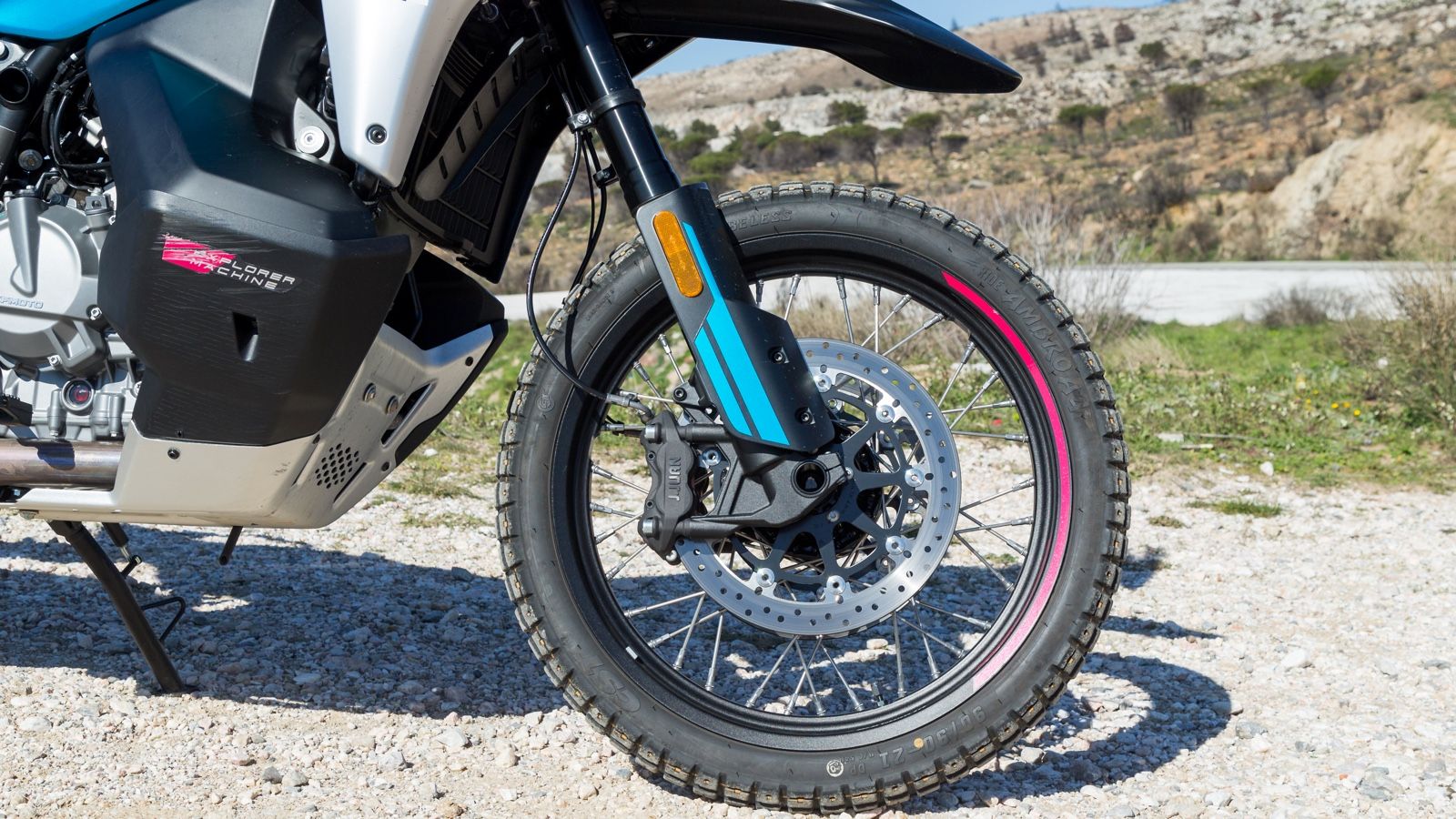 Δύο δίσκοι διαμέτρου 320 χιλιοστών.