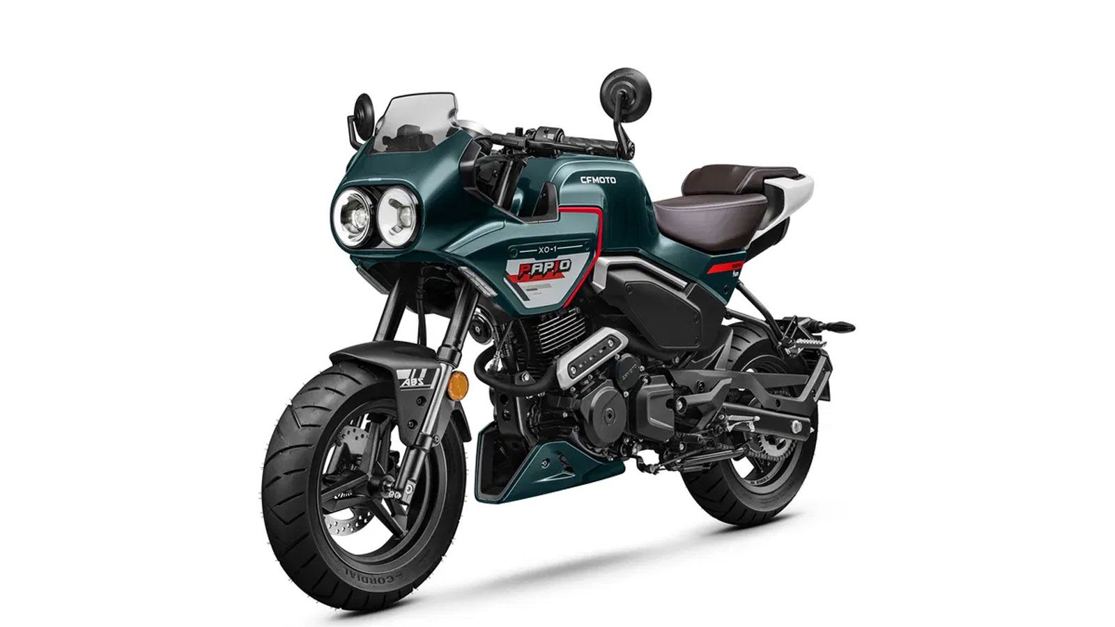 της CFMoto, ο οποίος αποδίδει 9,3 ίππους και 9,2 Nm ροπής, μέσω ενός 6τάχυτου κιβωτίου – κάτι που δεν βλέπουμε συχνά σε αυτή την κατηγορία. Η τε