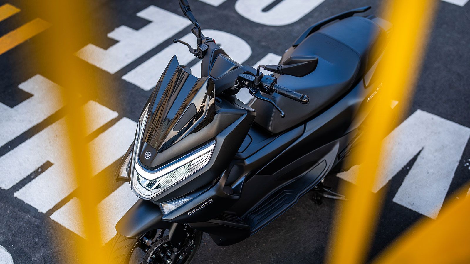 Η CFMOTO δείχνει με το 150 SC-F ότι μπαίνει δυναμικά και αποφασιστικά στον κόσμο των scooter, ανοίγοντας ένα νέο κεφάλαιο στην πορεία της.