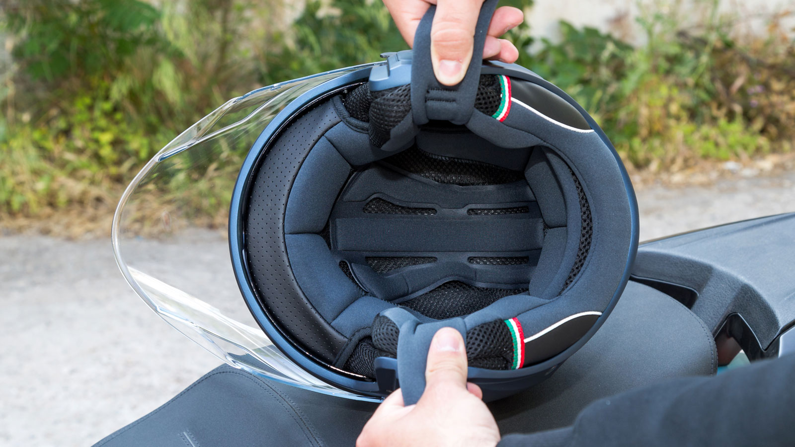 Test κράνος Caberg Soho: Jet μεγάλης κάλυψης, με εξαιρετικό εξαερισμό