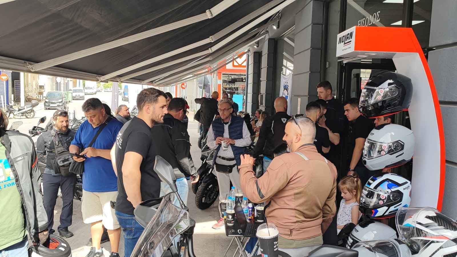 Το Voge Moto Club Hellas οδηγεί το νέο DS625X