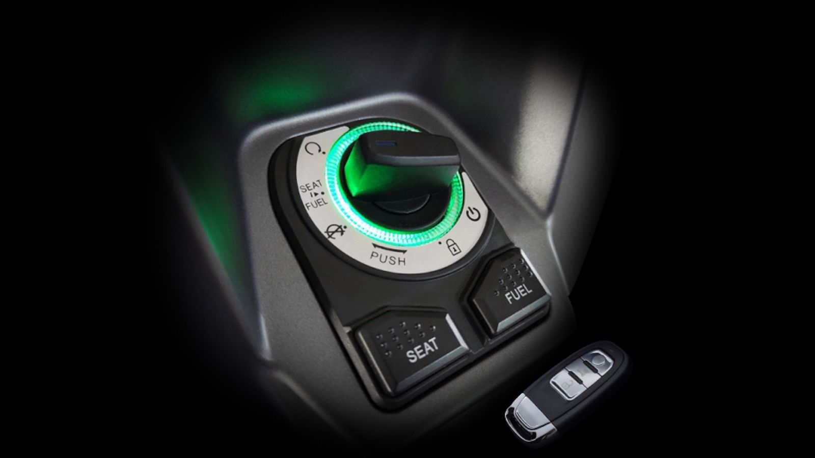 Το Daytona VIRTUS 300 διαθέτει πλούσιο πακέτο εξοπλισμού που συναντάται συνήθως σε μεγαλύτερες κατηγορίες. Στάνταρ προσφέρεται keyless σύστημα με συνα