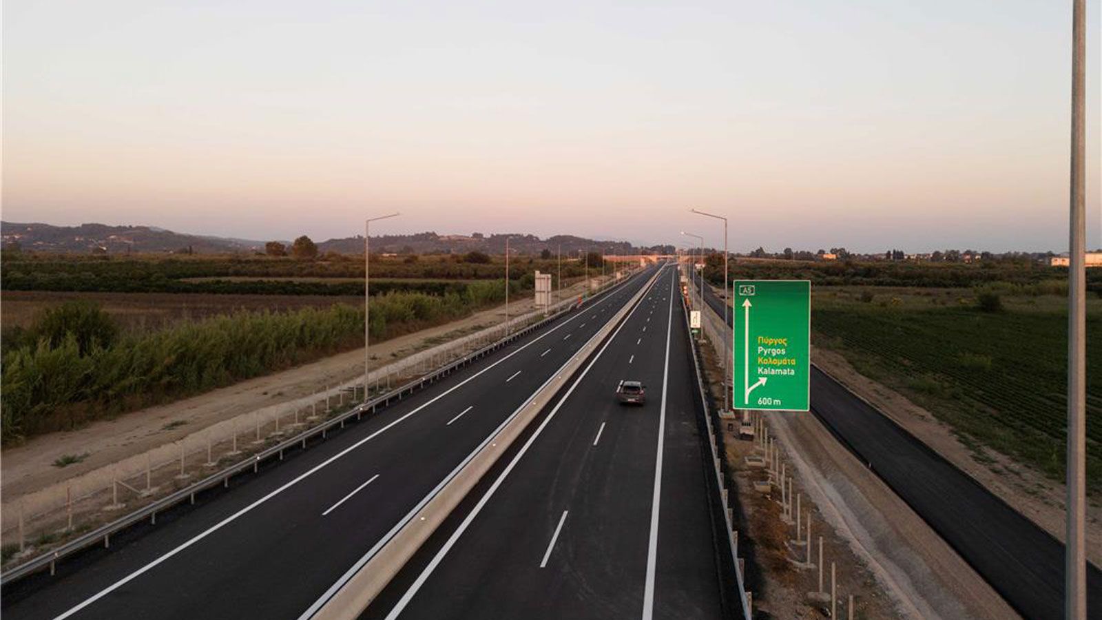 Από την Παρασκευή 1 Αυγούστου 2025, στις 12:00 το μεσημέρι, τέθηκε σε λειτουργία το τμήμα Καμίνια – Πύργος, μήκους 65 χιλιομέτρων, του νέου αυτο