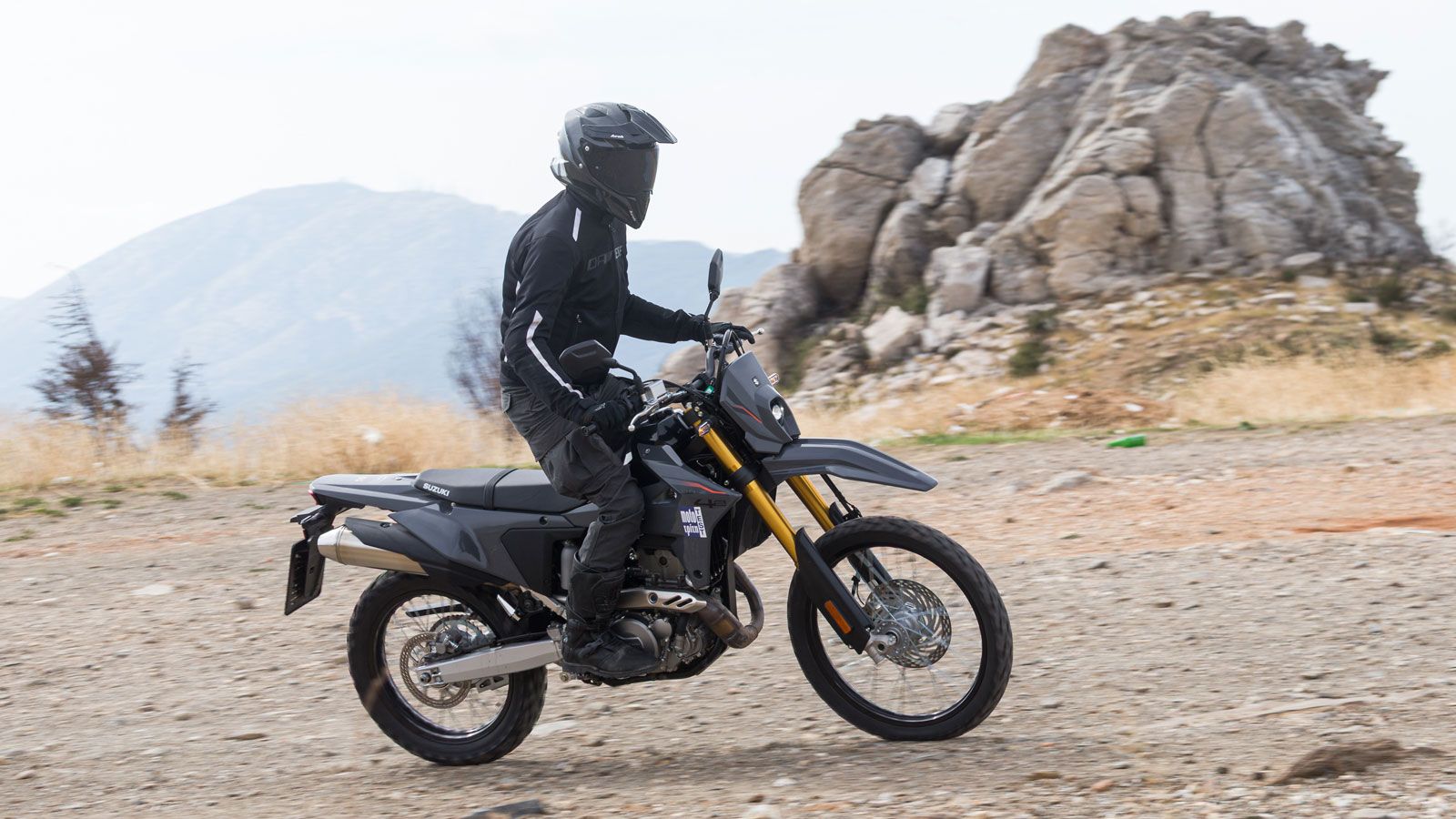 Ο κινητήρας δε, λειτουργεί ζωηρά, δεν βαριέσαι ποτέ να ανοιγοκλείνεις το γκάζι και να οδηγείς με πιο «επιθετική» διάθεση.