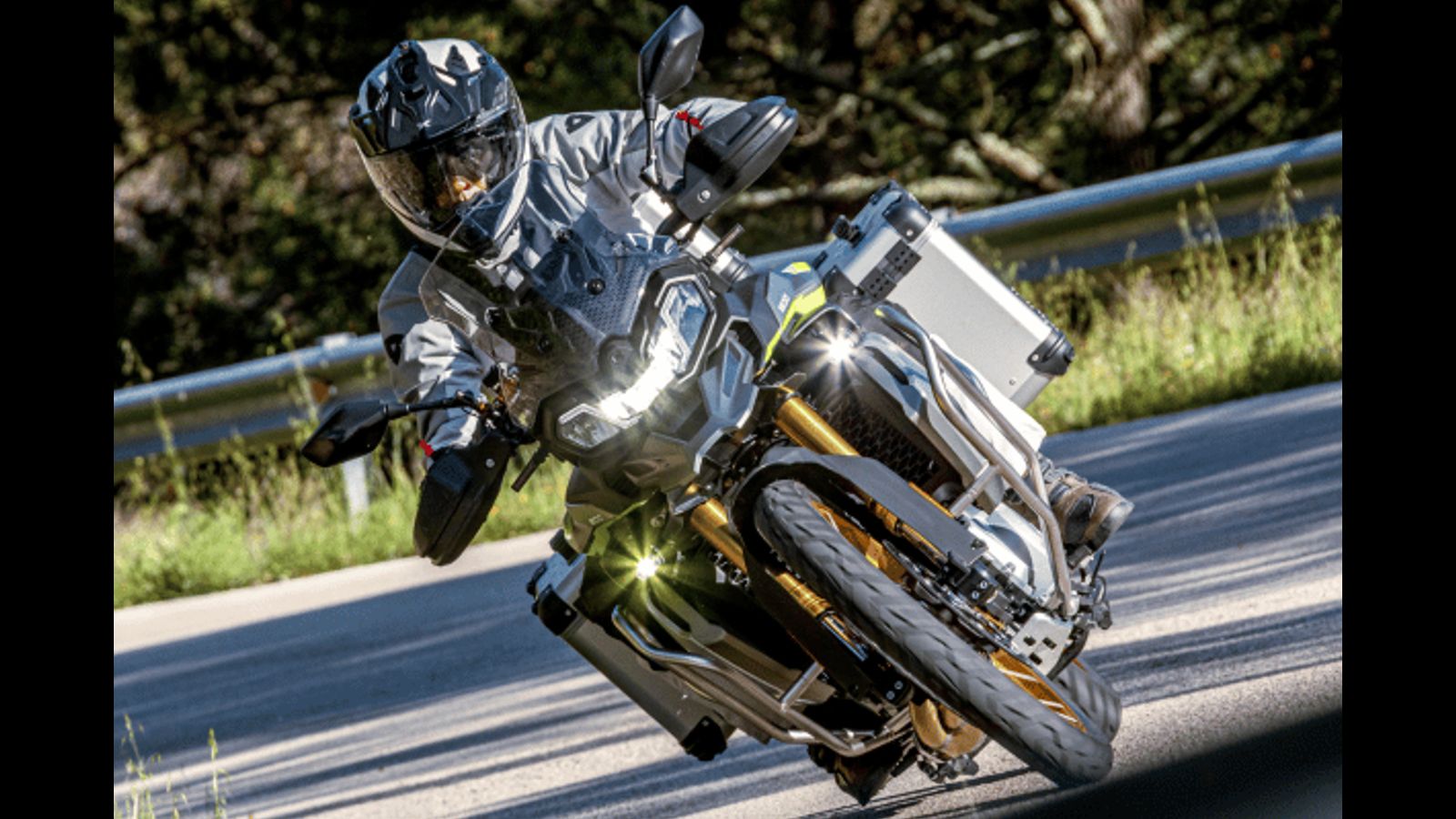 Voge DS900X 2025: Νέα έκδοση με Euro5+ και Cornering ABS