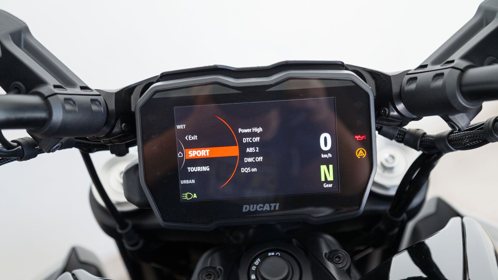 TFT οθόνη 5 ιντσών.