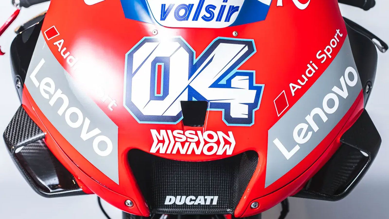 Η μοτοσυκλέτα πωλείται όπως ακριβώς τερμάτισε τελευταία φορά σε αγώνα: με εργοστασιακά ηλεκτρονικά, μίζα και πλήρως λειτουργική μηχανική κατάσταση 