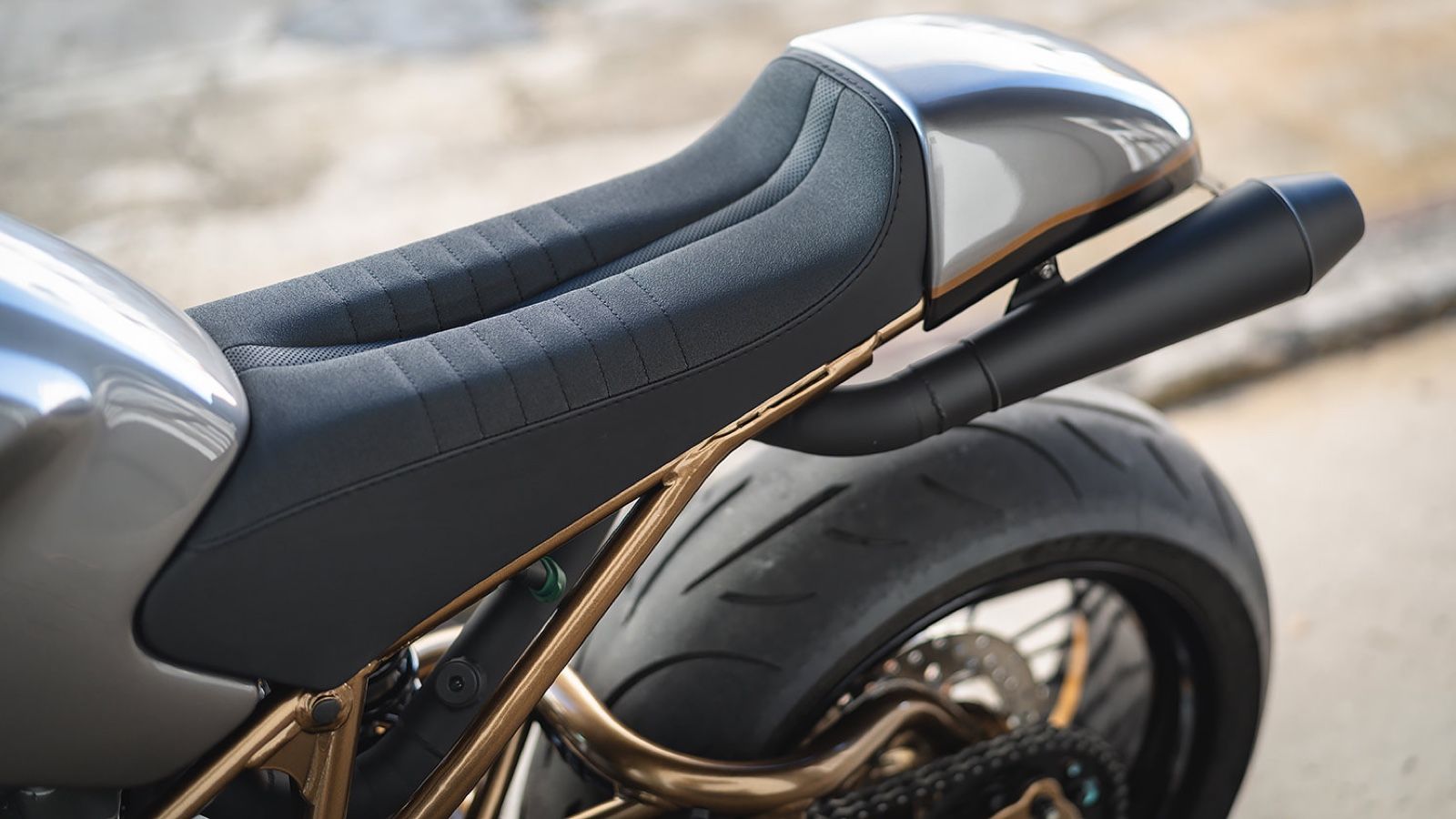 Ducati Monster S2R 1000: Όνειρο αναλογικής νυκτός, «πειραγμένη» παντού πλην του κινητήρα