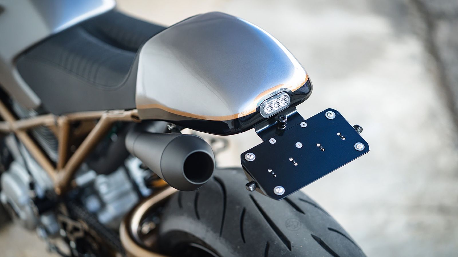 Ducati Monster S2R 1000: Όνειρο αναλογικής νυκτός, «πειραγμένη» παντού πλην του κινητήρα