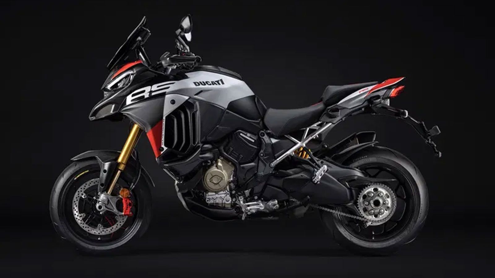 Η Multistrada V4 RS διαθέτει κορυφαία ηλεκτρονικά με μπροστινό και πίσω ραντάρ για Adaptive Cruise Control και Blind Spot Detection.